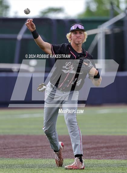 Thumbnail 3 in Rockwall-Heath vs. Mansfield Legacy (UIL 6A Regional Quarterfinal Playoffs) photogallery.