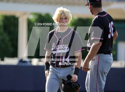Thumbnail 2 in Rockwall-Heath vs. Mansfield Legacy (UIL 6A Regional Quarterfinal Playoffs) photogallery.