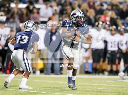 Thumbnail 2 in Crandall vs. Paris (UIL 4A Bi-District Playoff) photogallery.