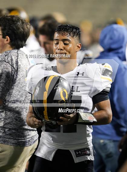Thumbnail 1 in Crandall vs. Paris (UIL 4A Bi-District Playoff) photogallery.