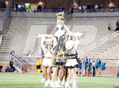 Thumbnail 2 in Crandall vs. Paris (UIL 4A Bi-District Playoff) photogallery.