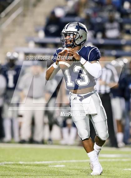 Thumbnail 1 in Crandall vs. Paris (UIL 4A Bi-District Playoff) photogallery.