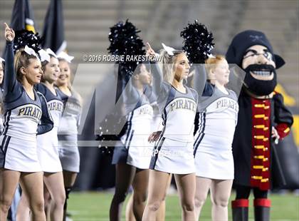 Thumbnail 3 in Crandall vs. Paris (UIL 4A Bi-District Playoff) photogallery.