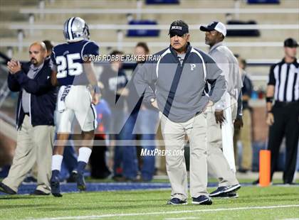 Thumbnail 3 in Crandall vs. Paris (UIL 4A Bi-District Playoff) photogallery.