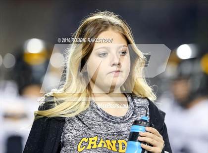Thumbnail 2 in Crandall vs. Paris (UIL 4A Bi-District Playoff) photogallery.
