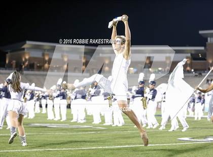 Thumbnail 3 in Crandall vs. Paris (UIL 4A Bi-District Playoff) photogallery.
