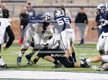Thumbnail 1 in Crandall vs. Paris (UIL 4A Bi-District Playoff) photogallery.