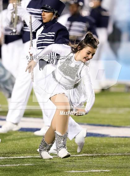 Thumbnail 2 in Crandall vs. Paris (UIL 4A Bi-District Playoff) photogallery.