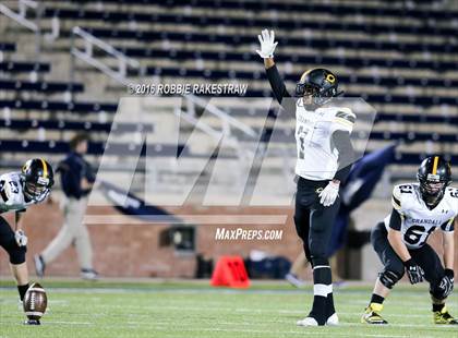 Thumbnail 1 in Crandall vs. Paris (UIL 4A Bi-District Playoff) photogallery.