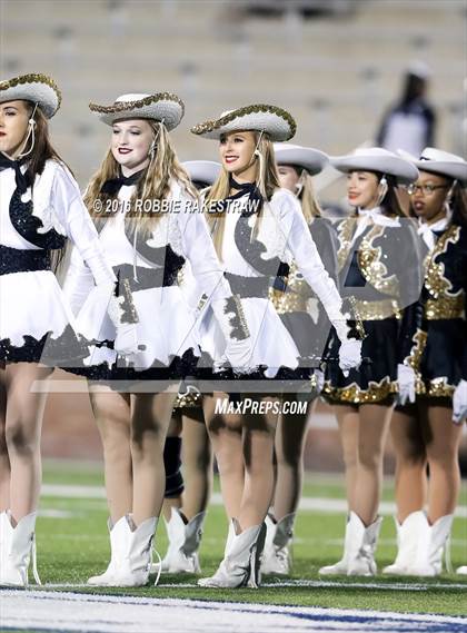 Thumbnail 3 in Crandall vs. Paris (UIL 4A Bi-District Playoff) photogallery.