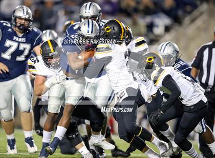 Thumbnail 3 in Crandall vs. Paris (UIL 4A Bi-District Playoff) photogallery.