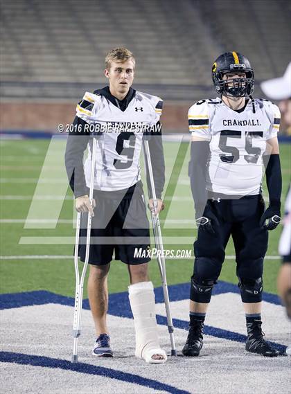 Thumbnail 2 in Crandall vs. Paris (UIL 4A Bi-District Playoff) photogallery.