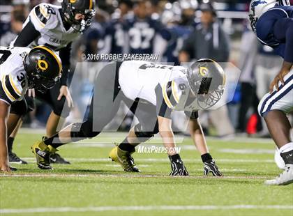 Thumbnail 3 in Crandall vs. Paris (UIL 4A Bi-District Playoff) photogallery.