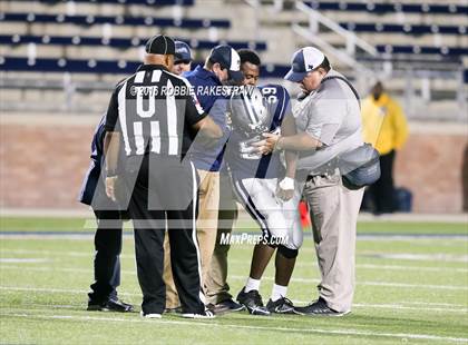 Thumbnail 2 in Crandall vs. Paris (UIL 4A Bi-District Playoff) photogallery.