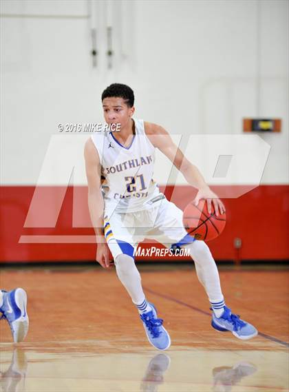 Thumbnail 2 in Fayetteville Academy vs. SouthLake Christian Academy (WNC Holiday Classic) photogallery.