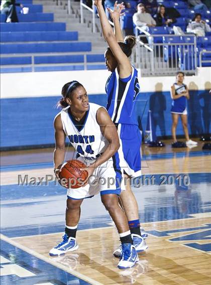 Thumbnail 2 in North Crowley vs. Summit (Texas 5A Region I Playoffs) photogallery.