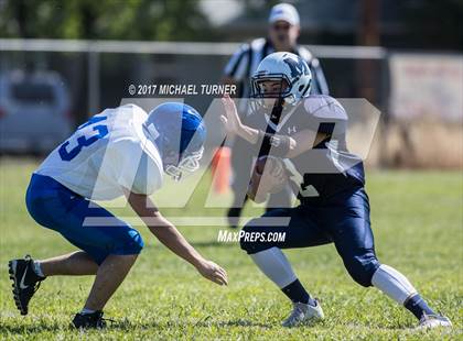 Thumbnail 2 in Loyalton vs. Mercy photogallery.