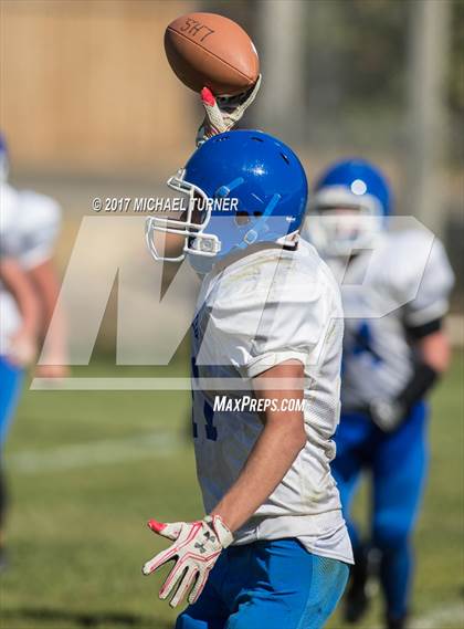 Thumbnail 1 in Loyalton vs. Mercy photogallery.