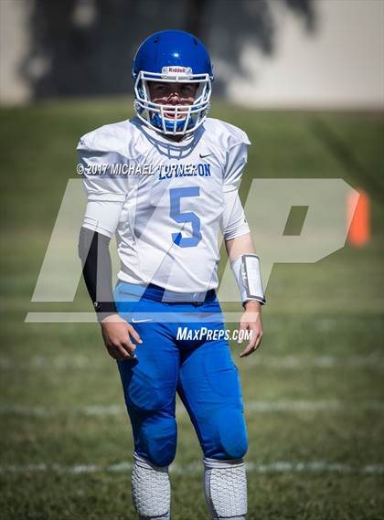 Thumbnail 2 in Loyalton vs. Mercy photogallery.