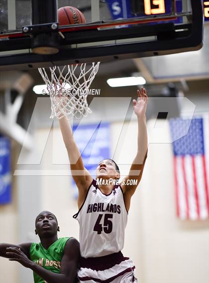 Thumbnail 2 in Houston [Sam] vs Highlands photogallery.