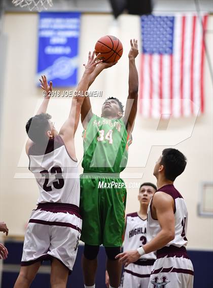 Thumbnail 3 in Houston [Sam] vs Highlands photogallery.