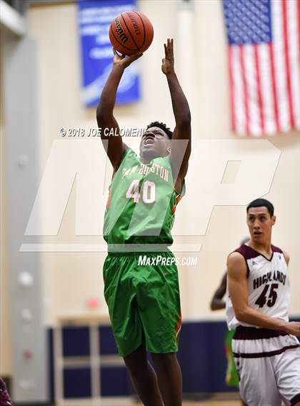 Thumbnail 2 in Houston [Sam] vs Highlands photogallery.