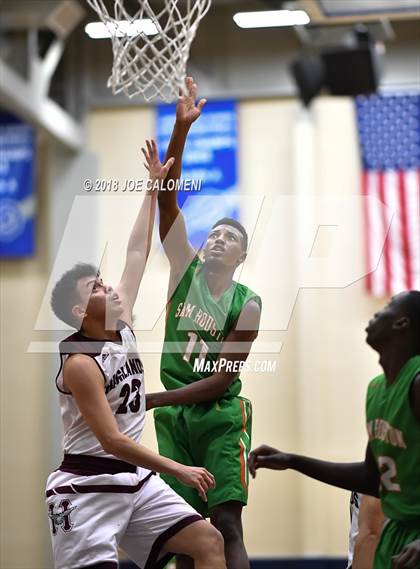 Thumbnail 1 in Houston [Sam] vs Highlands photogallery.