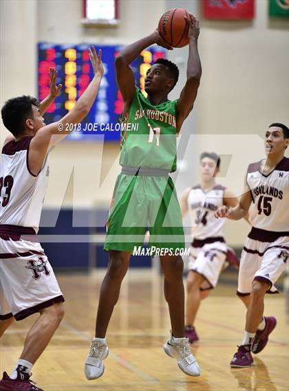 Thumbnail 2 in Houston [Sam] vs Highlands photogallery.