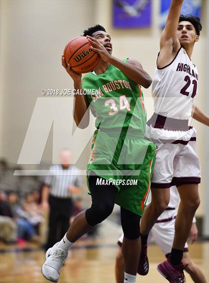 Thumbnail 1 in Houston [Sam] vs Highlands photogallery.