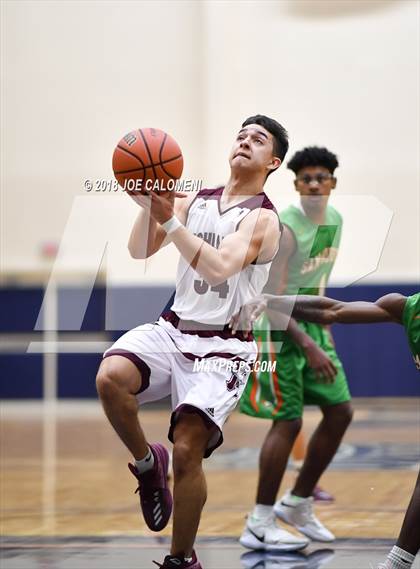 Thumbnail 1 in Houston [Sam] vs Highlands photogallery.