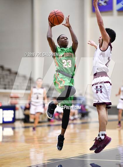 Thumbnail 2 in Houston [Sam] vs Highlands photogallery.