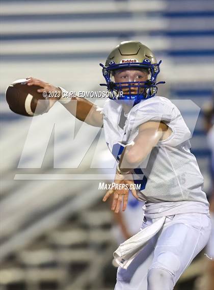 Thumbnail 1 in Siegel vs Brentwood (scrimmage) photogallery.