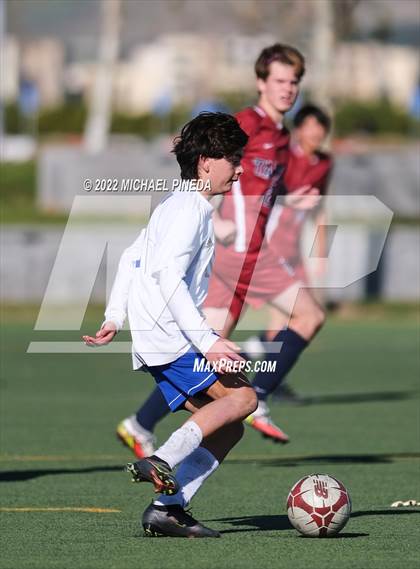 Thumbnail 1 in Avalon vs St. Margaret's photogallery.