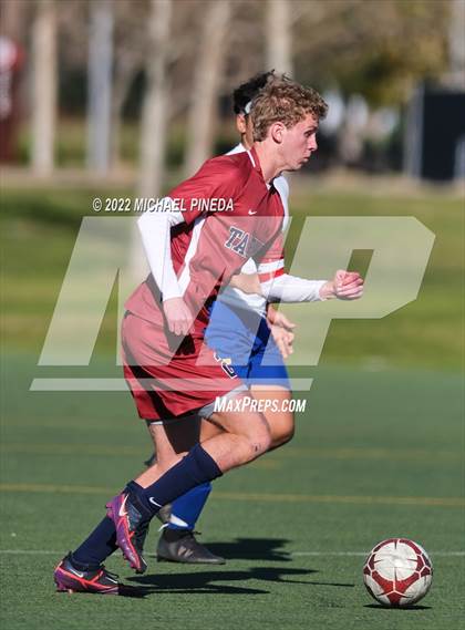 Thumbnail 2 in Avalon vs St. Margaret's photogallery.