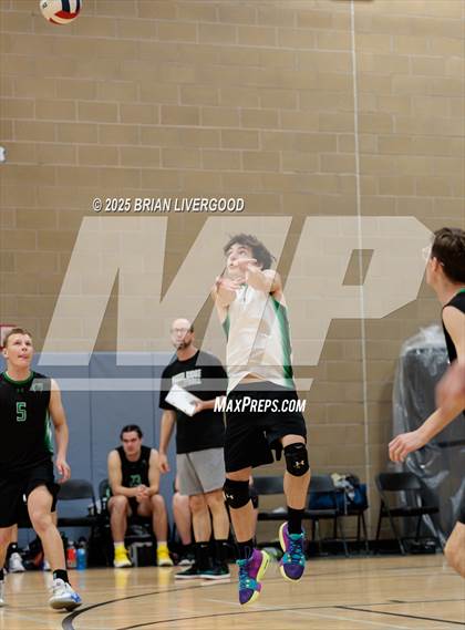 Thumbnail 3 in Fossil Ridge vs. Valor Christian photogallery.