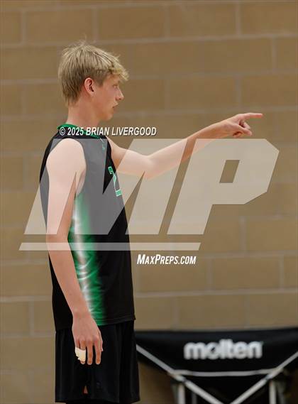 Thumbnail 2 in Fossil Ridge vs. Valor Christian photogallery.