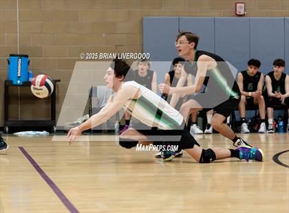 Thumbnail 3 in Fossil Ridge vs. Valor Christian photogallery.