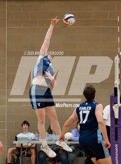Thumbnail 3 in Fossil Ridge vs. Valor Christian photogallery.