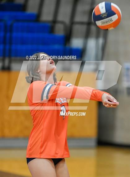 Thumbnail 2 in Stadium @ Lakes photogallery.