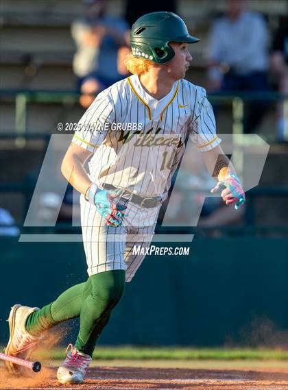 Thumbnail 1 in Alba-Golden vs. Harleton (UIL 2A D1 Area Playoff) photogallery.