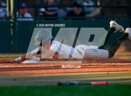 Thumbnail 1 in Alba-Golden vs. Harleton (UIL 2A D1 Area Playoff) photogallery.