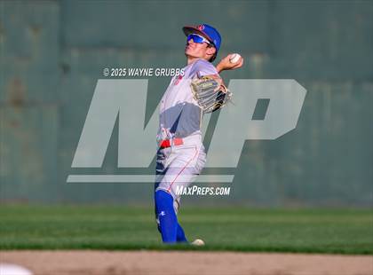 Thumbnail 1 in Alba-Golden vs. Harleton (UIL 2A D1 Area Playoff) photogallery.