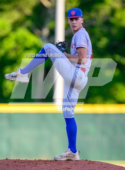 Thumbnail 3 in Alba-Golden vs. Harleton (UIL 2A D1 Area Playoff) photogallery.