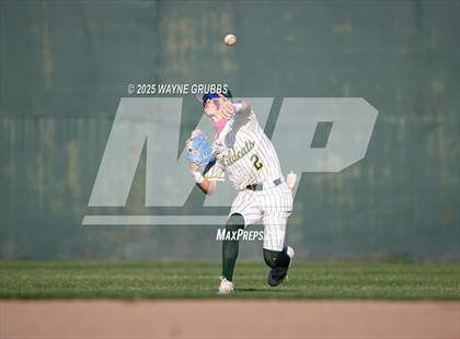 Thumbnail 2 in Alba-Golden vs. Harleton (UIL 2A D1 Area Playoff) photogallery.