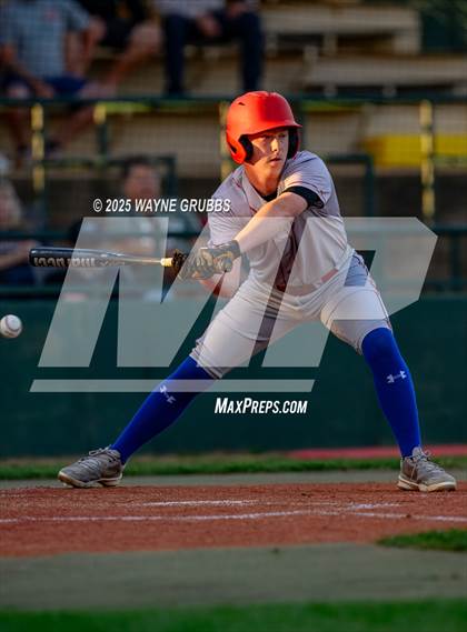 Thumbnail 2 in Alba-Golden vs. Harleton (UIL 2A D1 Area Playoff) photogallery.