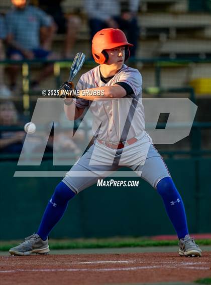 Thumbnail 1 in Alba-Golden vs. Harleton (UIL 2A D1 Area Playoff) photogallery.