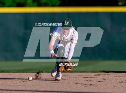 Thumbnail 3 in Alba-Golden vs. Harleton (UIL 2A D1 Area Playoff) photogallery.