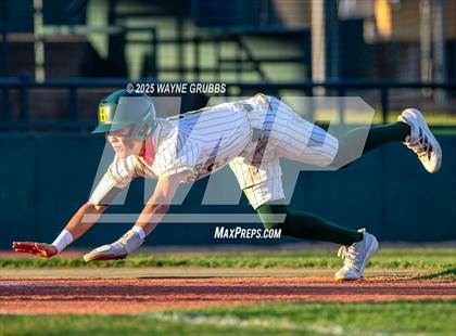 Thumbnail 3 in Alba-Golden vs. Harleton (UIL 2A D1 Area Playoff) photogallery.