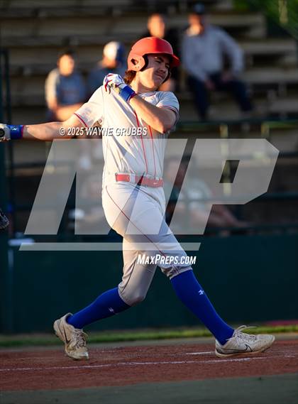 Thumbnail 2 in Alba-Golden vs. Harleton (UIL 2A D1 Area Playoff) photogallery.