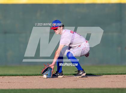 Thumbnail 3 in Alba-Golden vs. Harleton (UIL 2A D1 Area Playoff) photogallery.